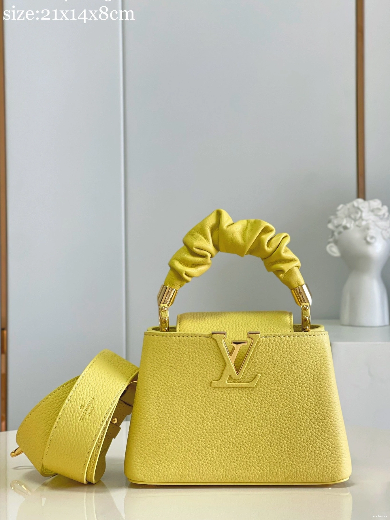 WIS LOUIS CAPUCINES MINI VUITTON 1221